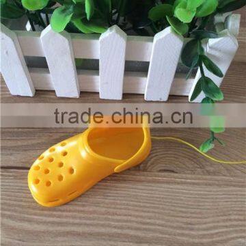 2015 Eco-friendly materia of plastic crocs car air freshener with new car scent