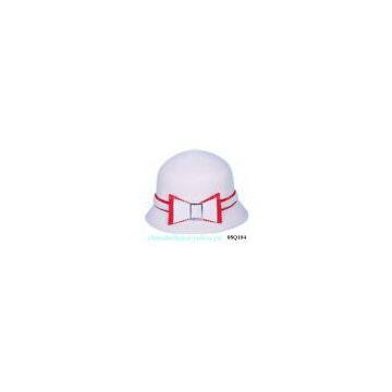 lady's white wool felt hat