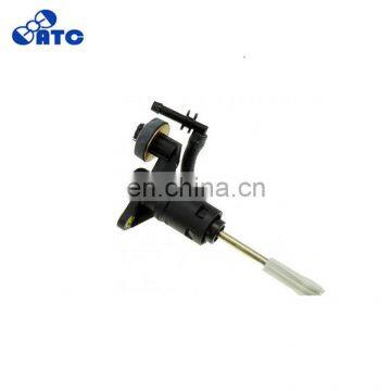 Clutch Master Cylinder For A-UDI V-W S-KODA A4 A-vant A6 P-assat  8E1721401 8E1721401AG