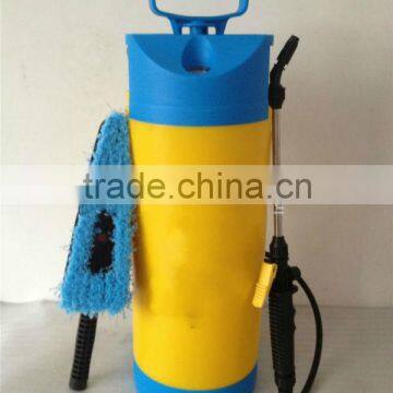 Portable manual car washer