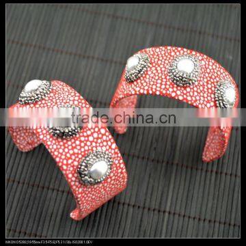 LFD-B0012 Wholesale Pearl With Pave Rhinestone Cowhide Bangles Jewelry Finding