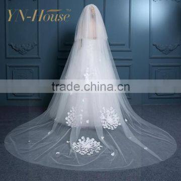 Beautiful Lace Appliqued Trim Floor Length 3 Meter Long Wedding Bridal Veil photo-4