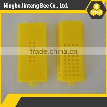 plastic yellow queen cage for beekeeping