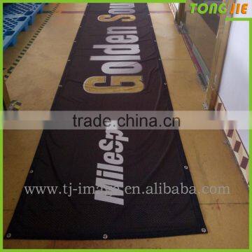 Large width roll banner