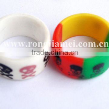 2011 hot sale silicone rubber thumb ring