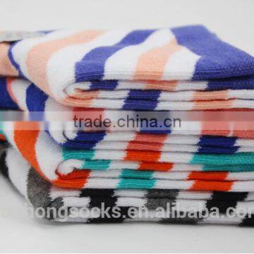 Diagonal Striped Women Cotton Socks OEM Socks