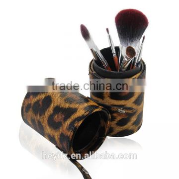 Hot Selling Vegan Travelling Wooden Handle 7PCS Leopard Makeup Brush Set With Cylinder Cup