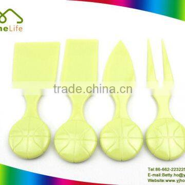 4 PCS Kitchen gadget-ABS material Cheese Shovel Set