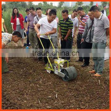 Latest design vegetable seeding manual seeder