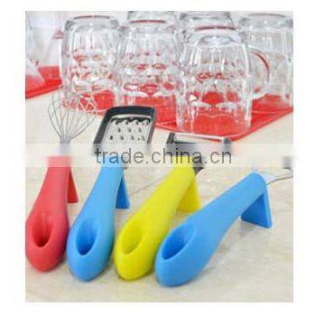 Fashion Eco-friendly Stainless Steel With pp Handle Kitchen Accessoriess Holder/Bottle Opener/egg Whisk 4PCS Dinnerware Set photo-3