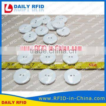 Easily Affixed RFID Radio Tagging UHF RFID Laundry Tag for Garment Tracking System photo-2
