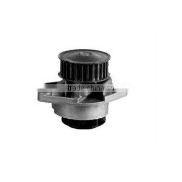 High Quality VOKSWAGEN Auto Water Pump 030121008C photo-1