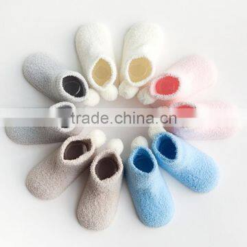 zm53069a high quality keep warm socks 0 - 3 years socks with fur ball