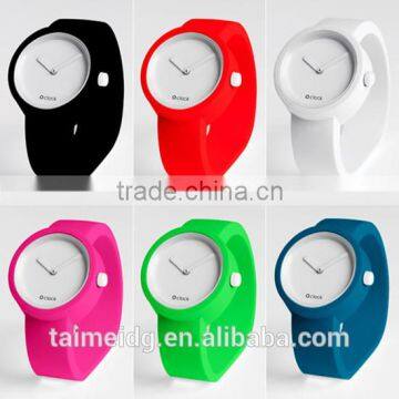 2015 fashion style silicone o'clock watch