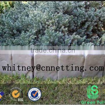 Lawn Palisade With Cobbled Stone Effect Garden Edging photo-2