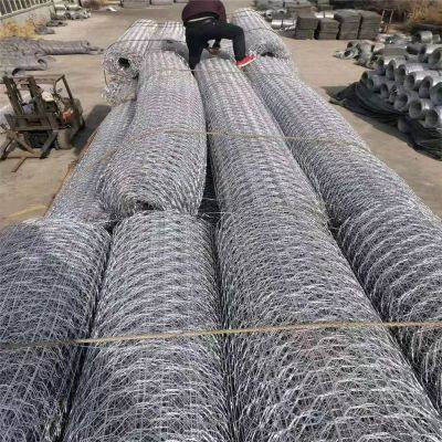 PVC Coated Hexagonal Gabion 60*80mm Mesh Size for Retaining Walls
