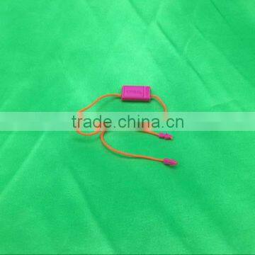 Factory Latest Plastic Seal Tag for Jean photo-2