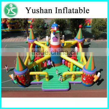 China manufacturer hot selling inflatable castle with water slide