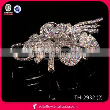 Fashion Korean design best quality silver Clear Crystal rhinestone brooch for wedding