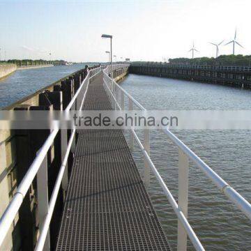 High Quality Frp Grating Used as Deck and Trench Cover photo-2
