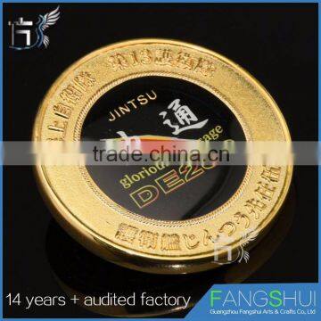 Factory price plastic gold coins dealers panda coin large supply