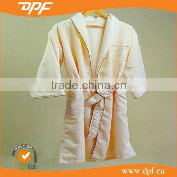 2016 Hot Selling 100% Cotton Embroidery Terry White Hotel Robe. photo-2