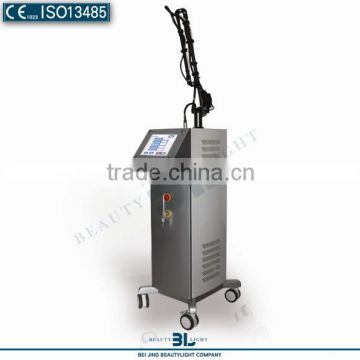 Skin Regeneration RF CO2 Ultrapulse Stretch 0.1-2.6mm Mark Removal Fractional Laser Machine Face Whitening