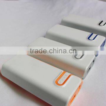 China Wholesale Price Power Bank Manufacturer 4000/5200mAh Nice Design Mobile Charger photo-3