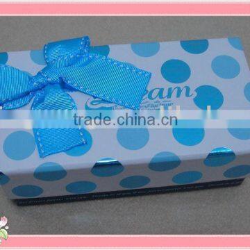 Fashion blue dot gift box