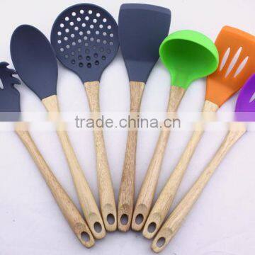 Factory Price Silicone Cooking Utensil Set With Wood Handle