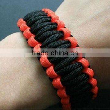 Paracord survival wrist ( survival bracelet)
