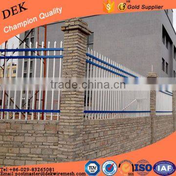 House Decorative Steel Yard Bolt Fence Panel