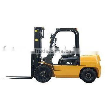 Electric forklift