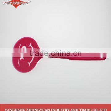 5pcs Different Colorful Cute Smile Face Shape Nylon Plastic Kitchenware for China 2014 photo-4