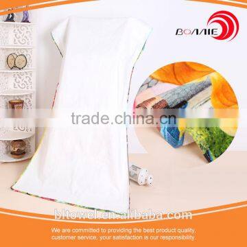 Wholesale Cotton Travel Camping Light Weight Compressed Beach Towel In China photo-2