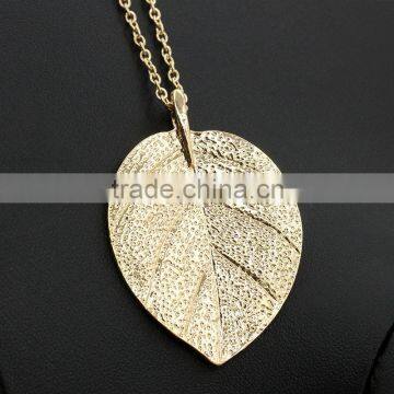 Noble Retro Leaf Necklace Sweater Chain Gold Leaf Long Necklace Quality Choice photo-2