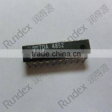 TDA4852 horizontal and vertical deflection control automatic synchronous monitoring circuit spot