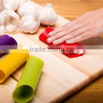 Hot Sale Promotion Gift Roll and Peel Silicone Garlic Peeler