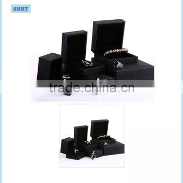Luxury Jewelry Gift Paper Packaging Box With Custom Printing photo-4