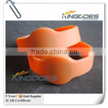 Free Sample Silicone Wristbands