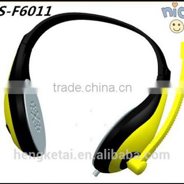 Colorful wired computer stereo headphone with microphone