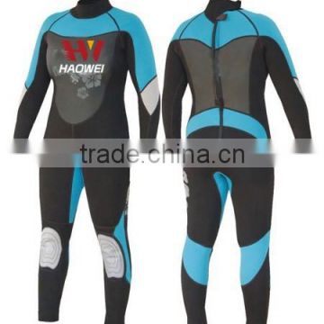 man neoprene wetsuit with titanium coating inside of suits