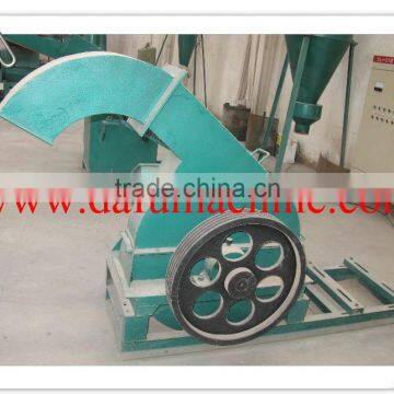 Finely processed movable diesel wood chipper