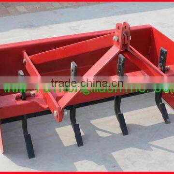 Three point mounted box grader with 4 tines