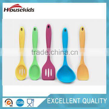 Premium 5 Piece Seamless Silicone 5 Kitchen Utensil Set, Nonstick and Heat Resistant