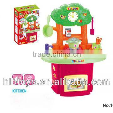 Kitchen table set w/lights,music ,children toy kitchen table