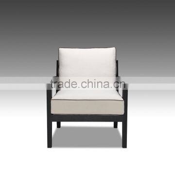 Elegant fabric soft dining chair high quaity woden armrest banquet chair classic leisure chair