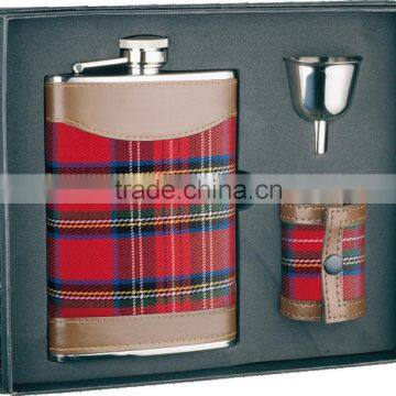 Plaid Cloth Stainless Steel Deluxe Flask Gift Set 8-Ounce photo-1