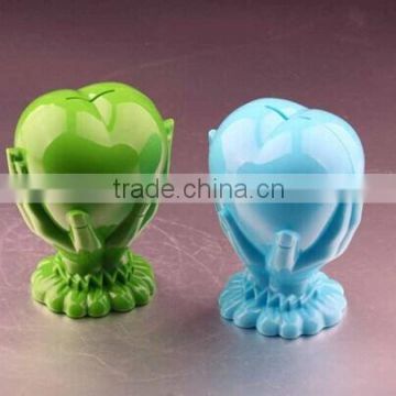 Hot Selling Top Quality Fashion Plastic Promotional Heart Shape Coin Bank For Promotion