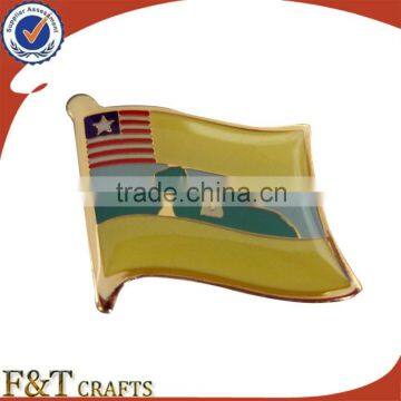 Fashion hot sales yellow color flag logo etching metal flag badge/flag badge